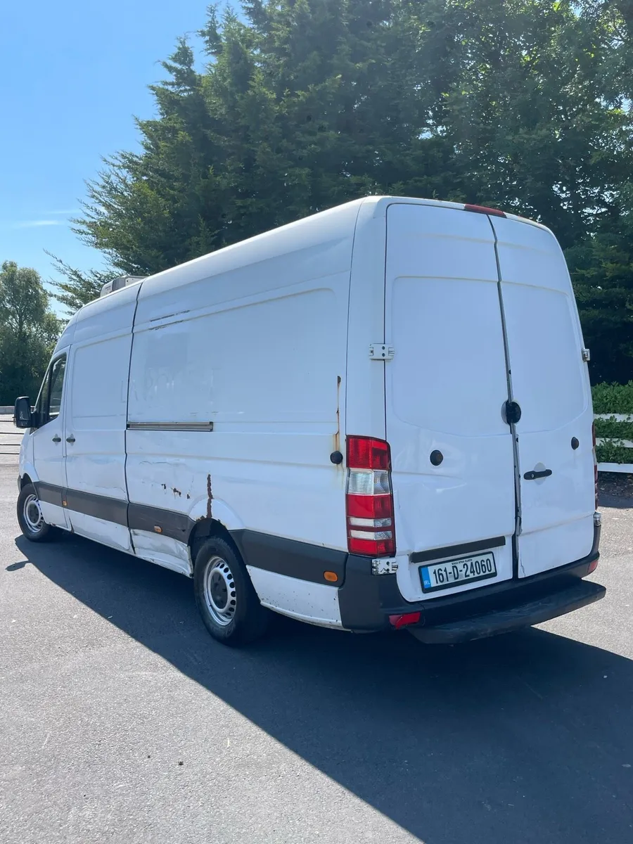 2016 Mercedes sprinter LWB 6 speed fridge van - Image 3