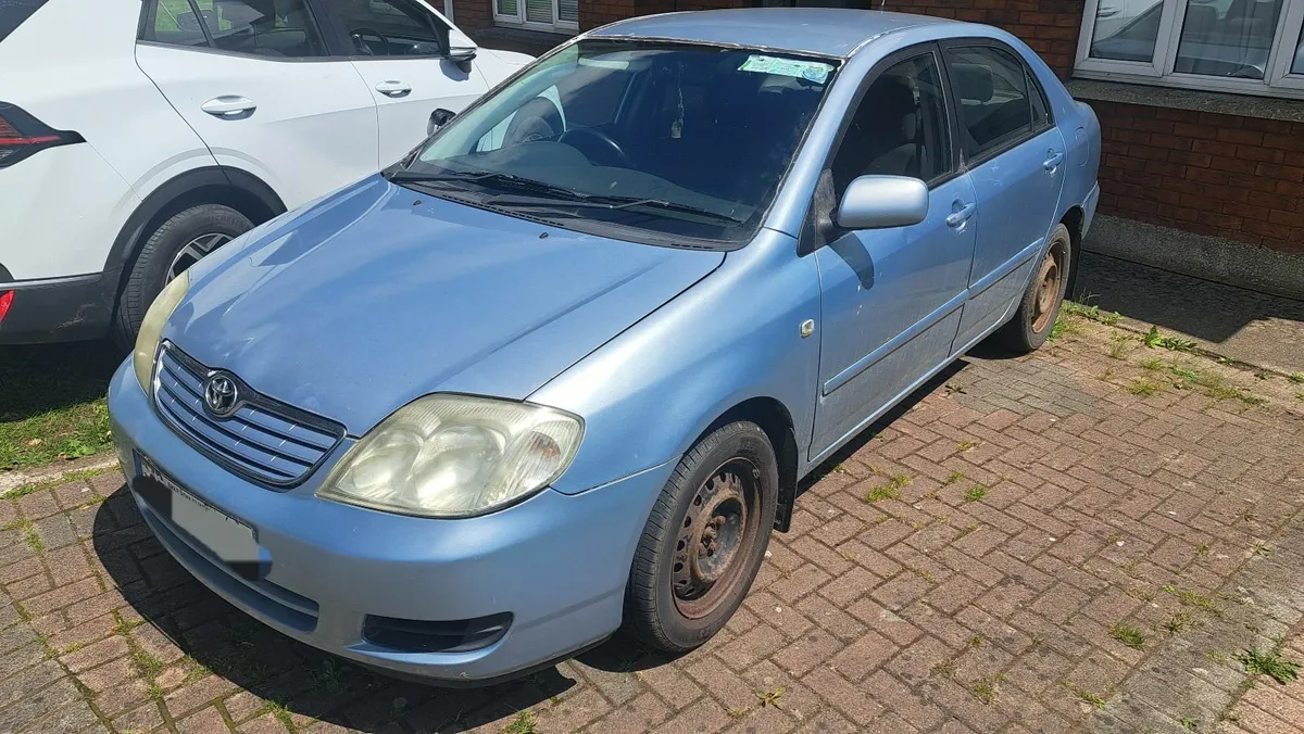 Toyota Corolla 2005 - Image 2