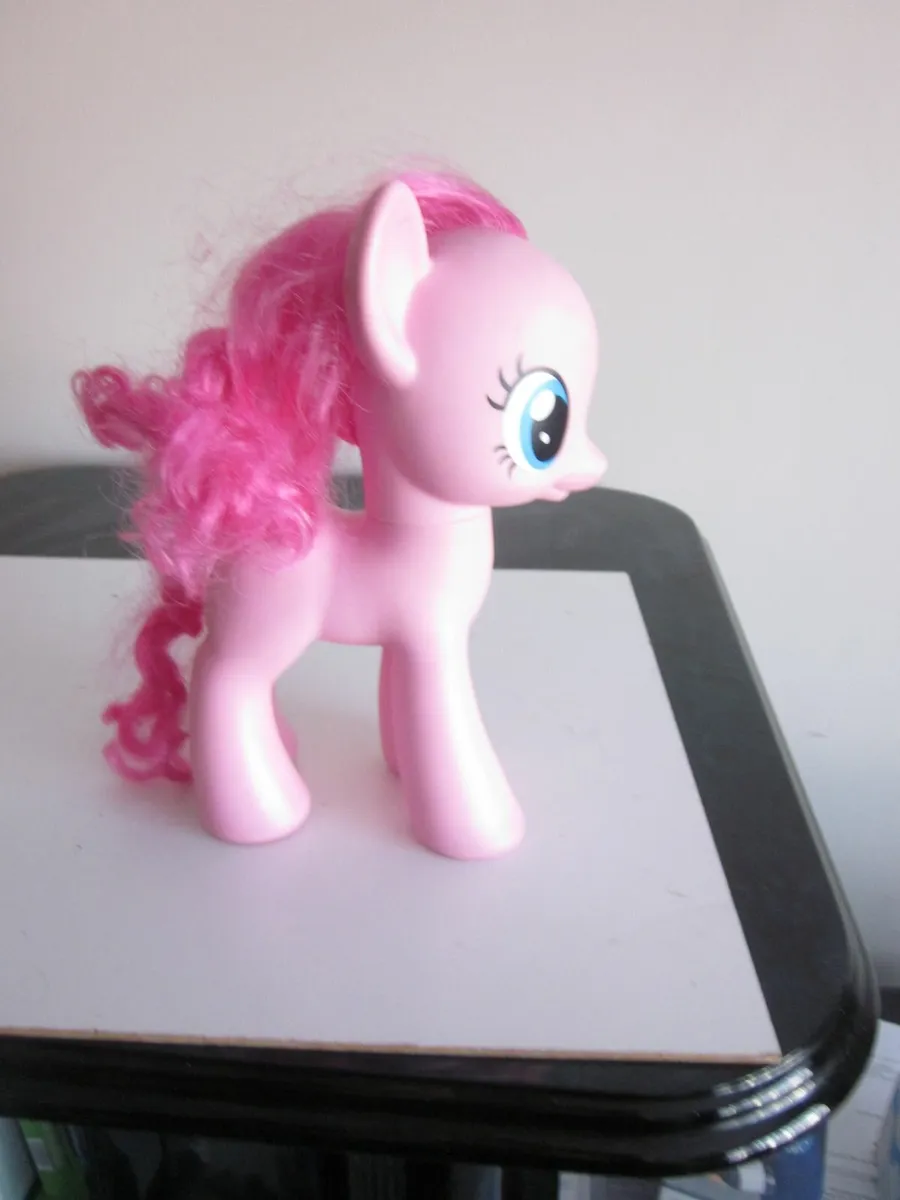 Pinkie Pie My Little Pony 8” Horse 2013 - Image 4