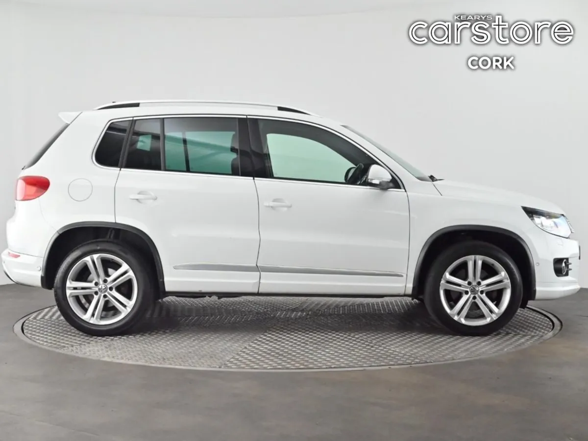 Volkswagen Tiguan 2.0 TDI 150HP BMT 4WD Sport Sty - Image 3