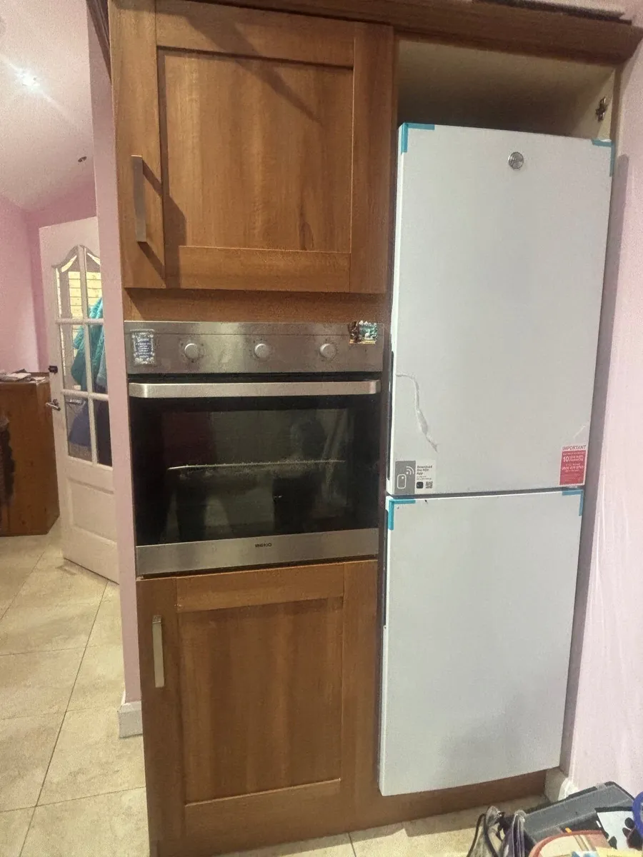 Kitchen , including job & oven - Image 3