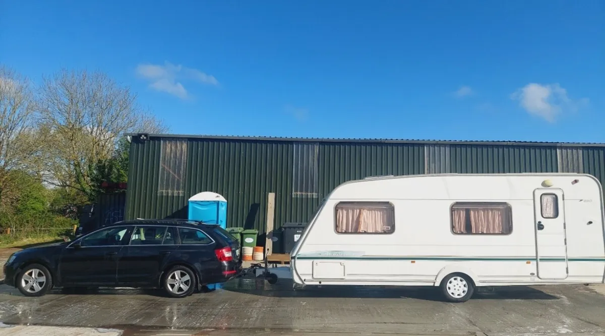 Caravan - Image 2