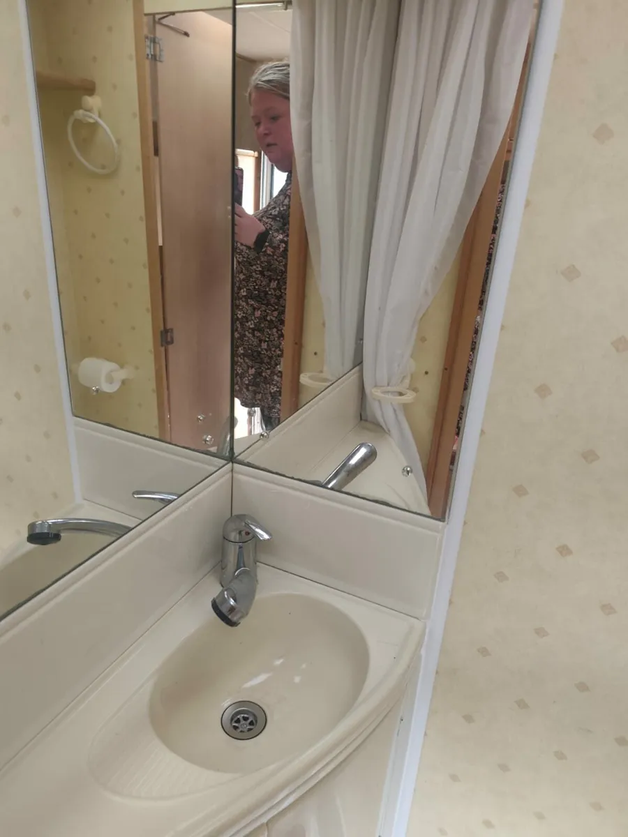 Caravan - Image 4
