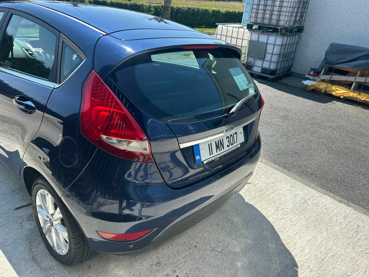 Ford Fiesta 2011 - Image 4