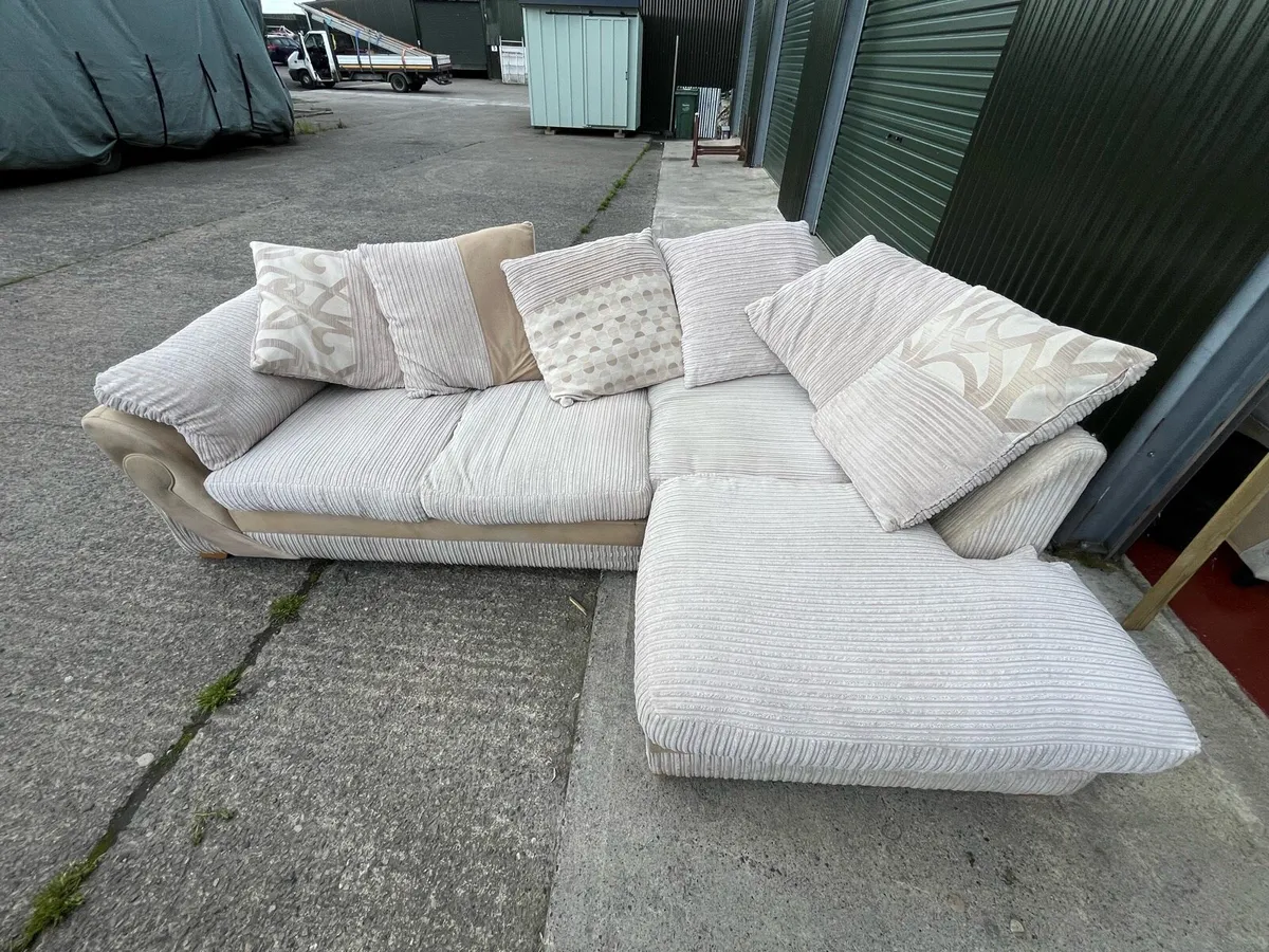Beige corner sofa set - Image 4