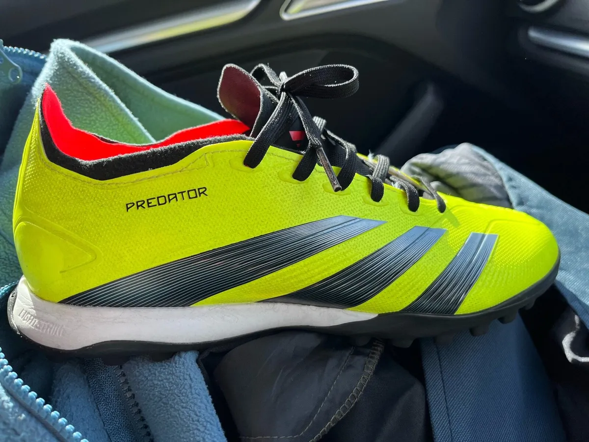 Adidas Predator - Image 1