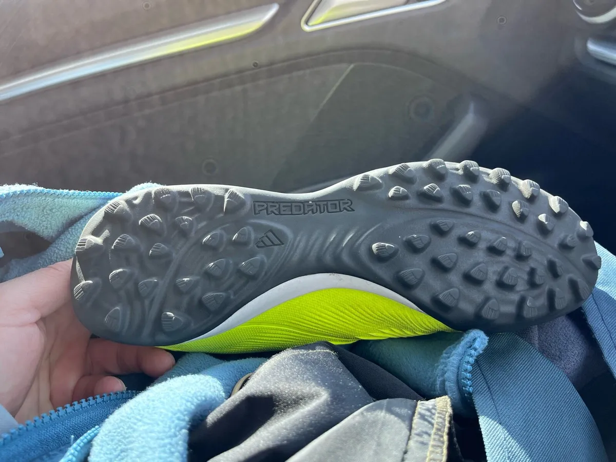 Adidas Predator - Image 2
