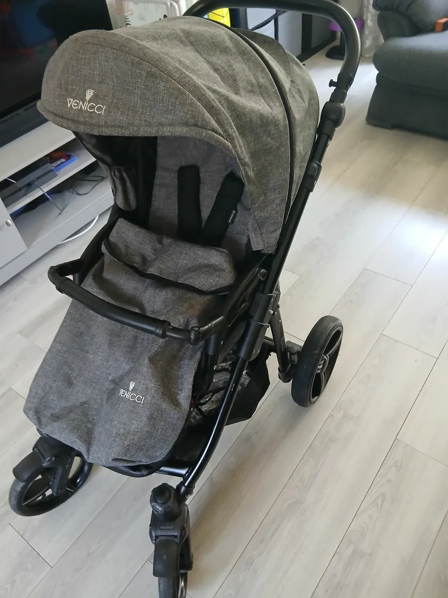 Venicci Travel System - Image 3