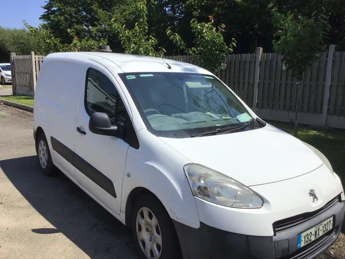 Peugeot Partner 2013 car trailer,hull - Image 3