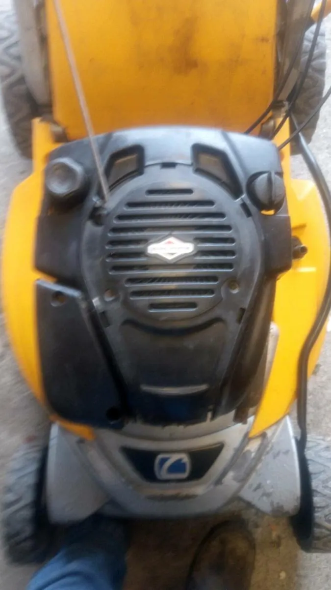 CLUB CADDET SELF-DRIVE €220 - Image 3