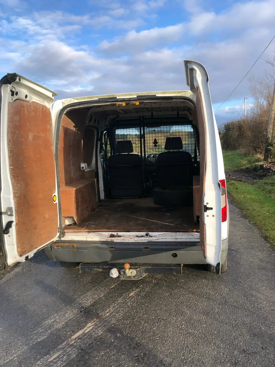Transit connect van - Image 2
