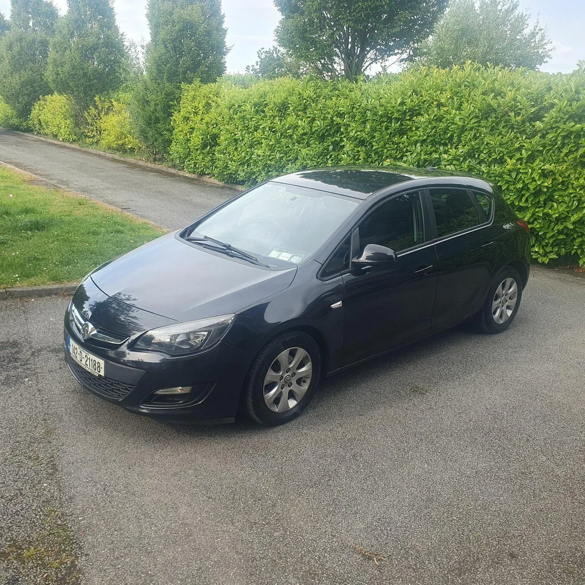 Vauxhall Astra 2014 Diesel - Image 1