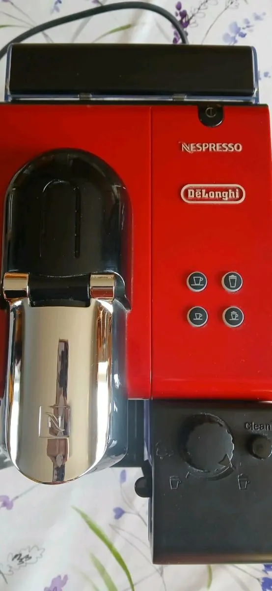 Nespresso De'Longhi machine - Image 2