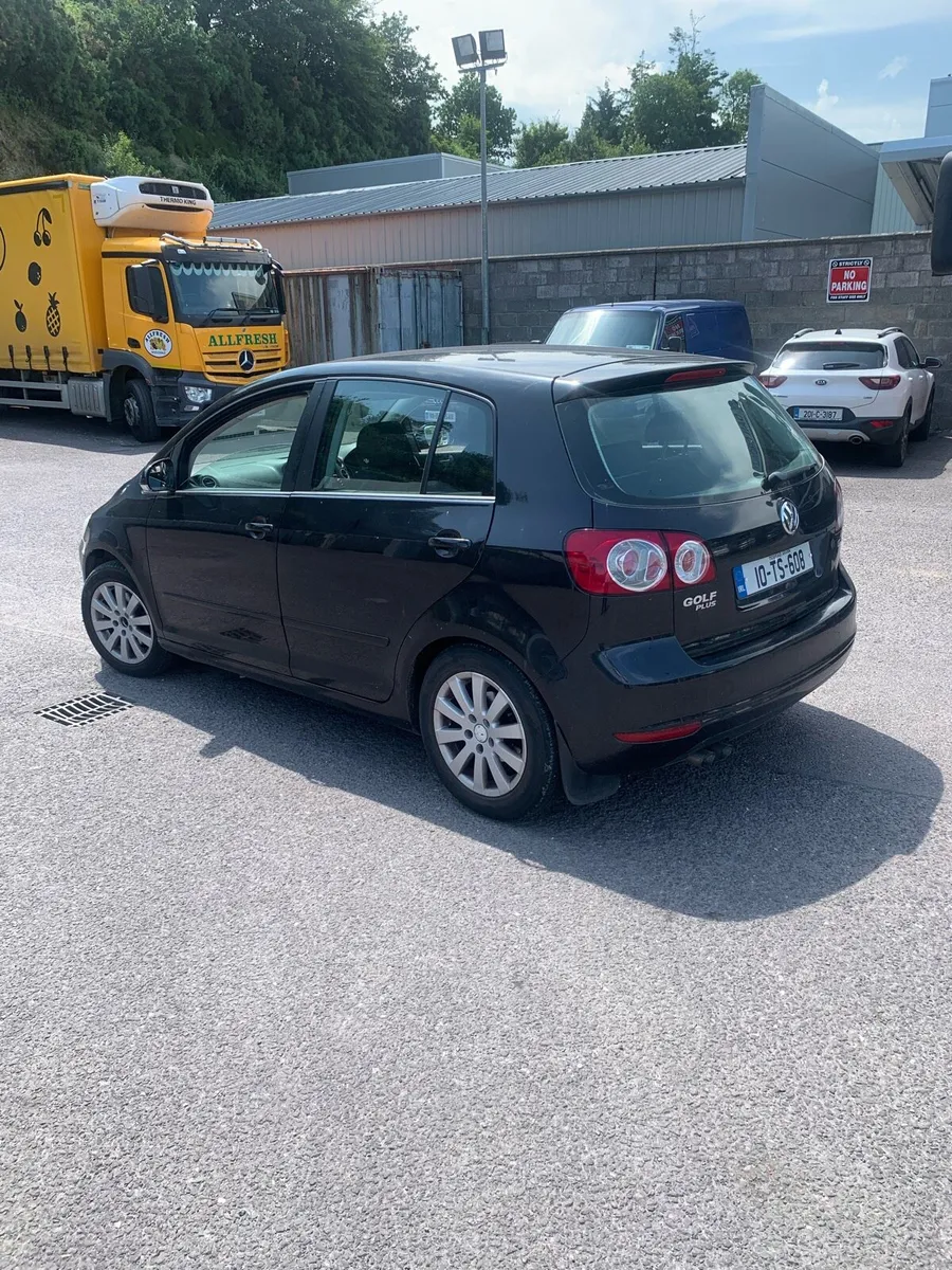 2010 VW Golf 2 L Tdi Nct 03/26 tax 07/25 - Image 1