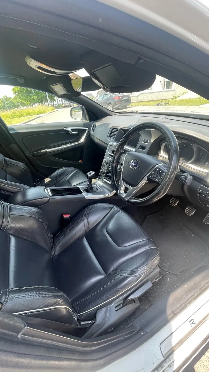 *VOLVO S60 D4* - Image 4