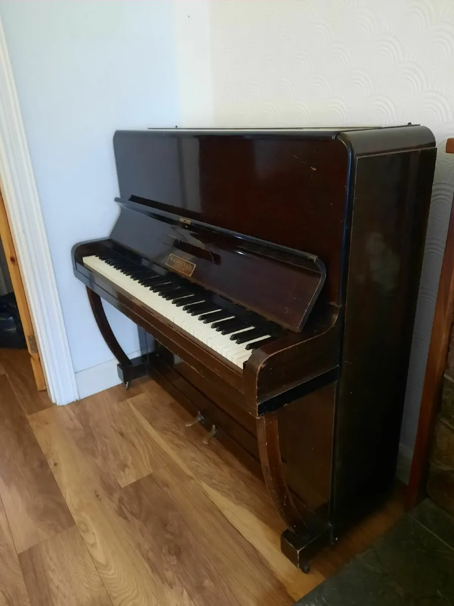 Piano - Image 1