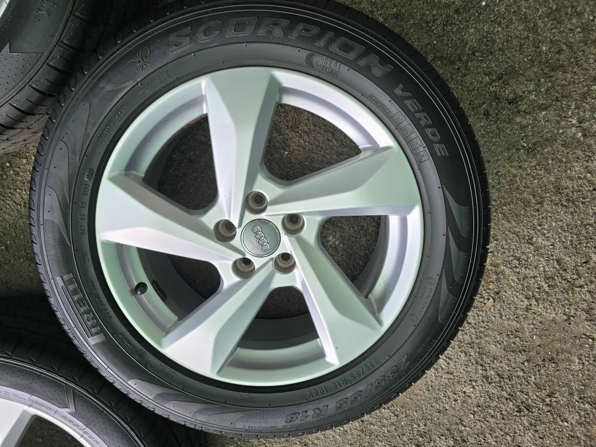 Original Audi Q9 2019 R18 Alloy Wheels with tyres - Image 3