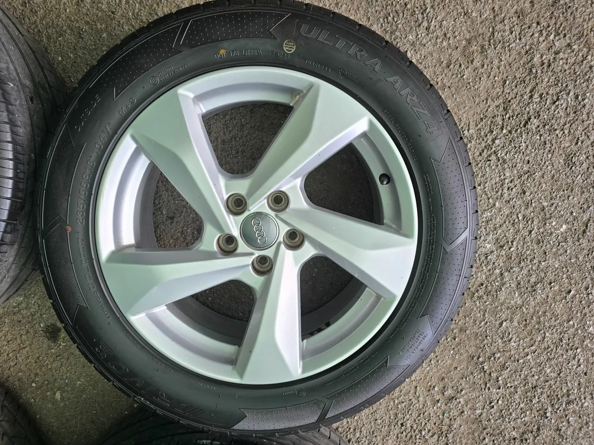 Original Audi Q9 2019 R18 Alloy Wheels with tyres - Image 4