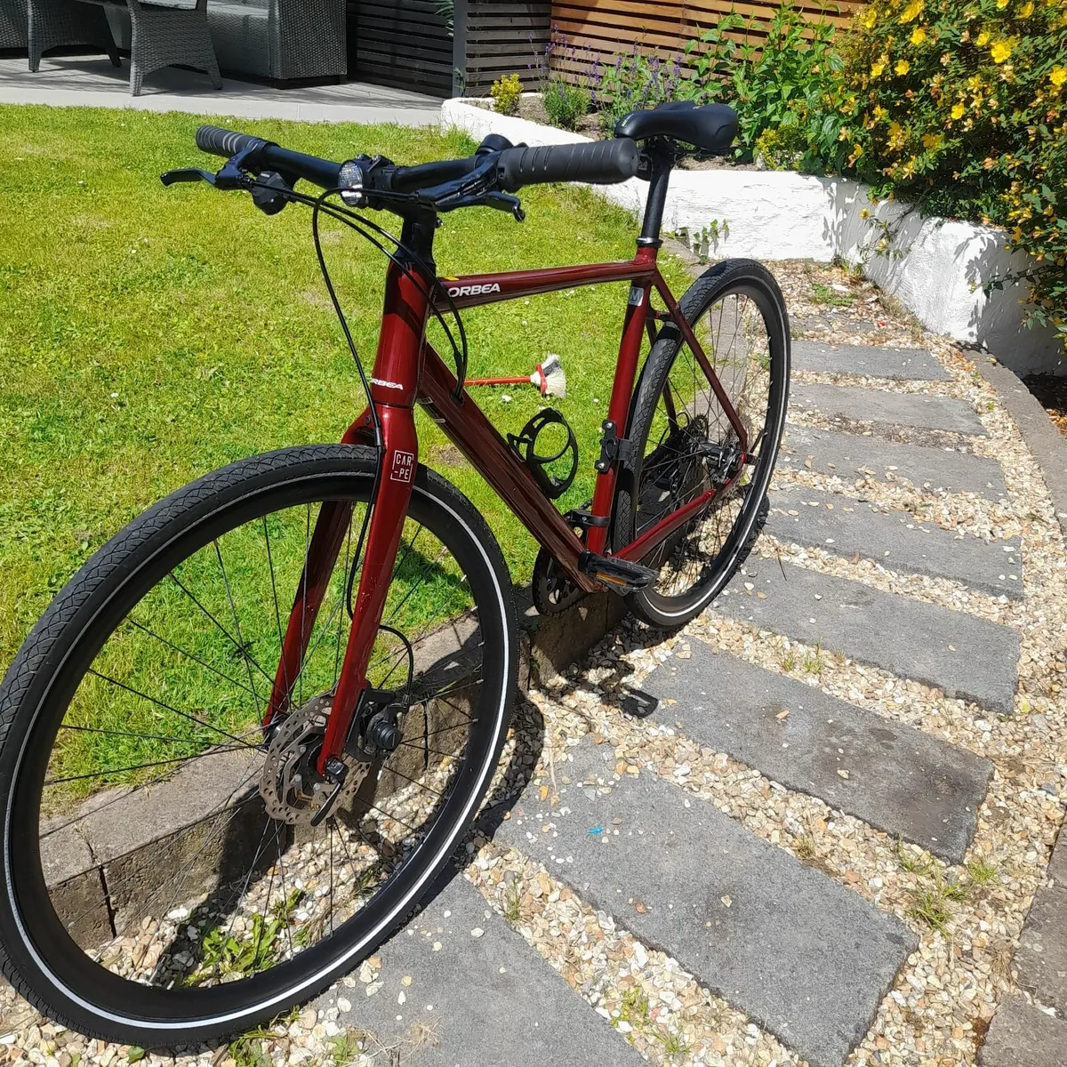 Hybrid bike - Image 1