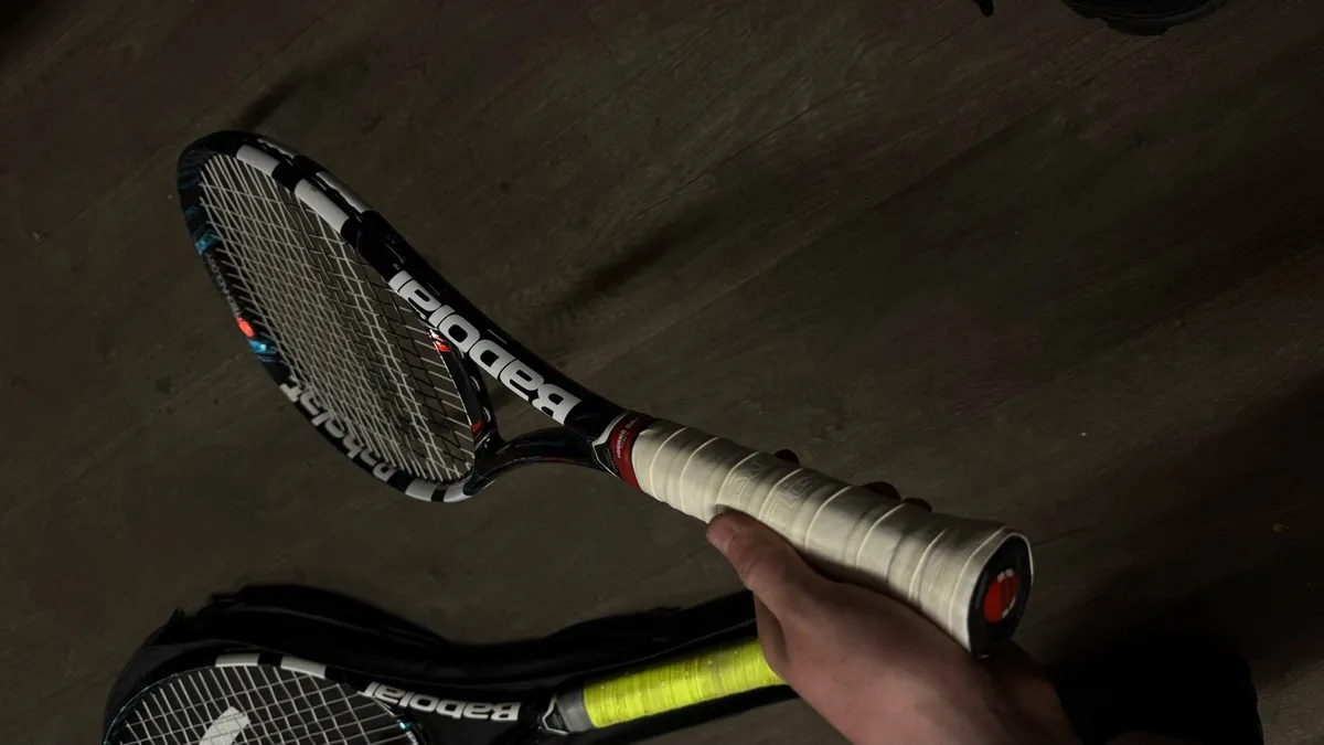 Tennis bag and rackets - Image 2