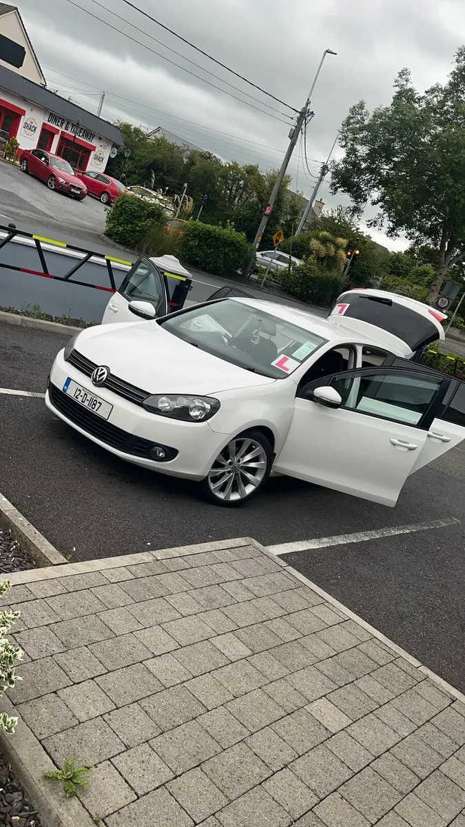 12 volkswagen  golf 1.6 tdi - Image 1