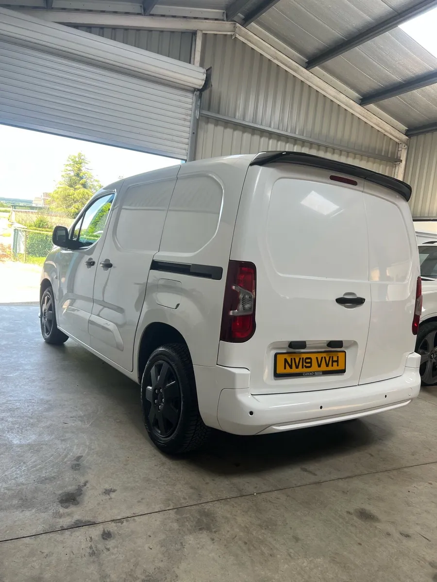 2019 Peugeot partner - Image 3