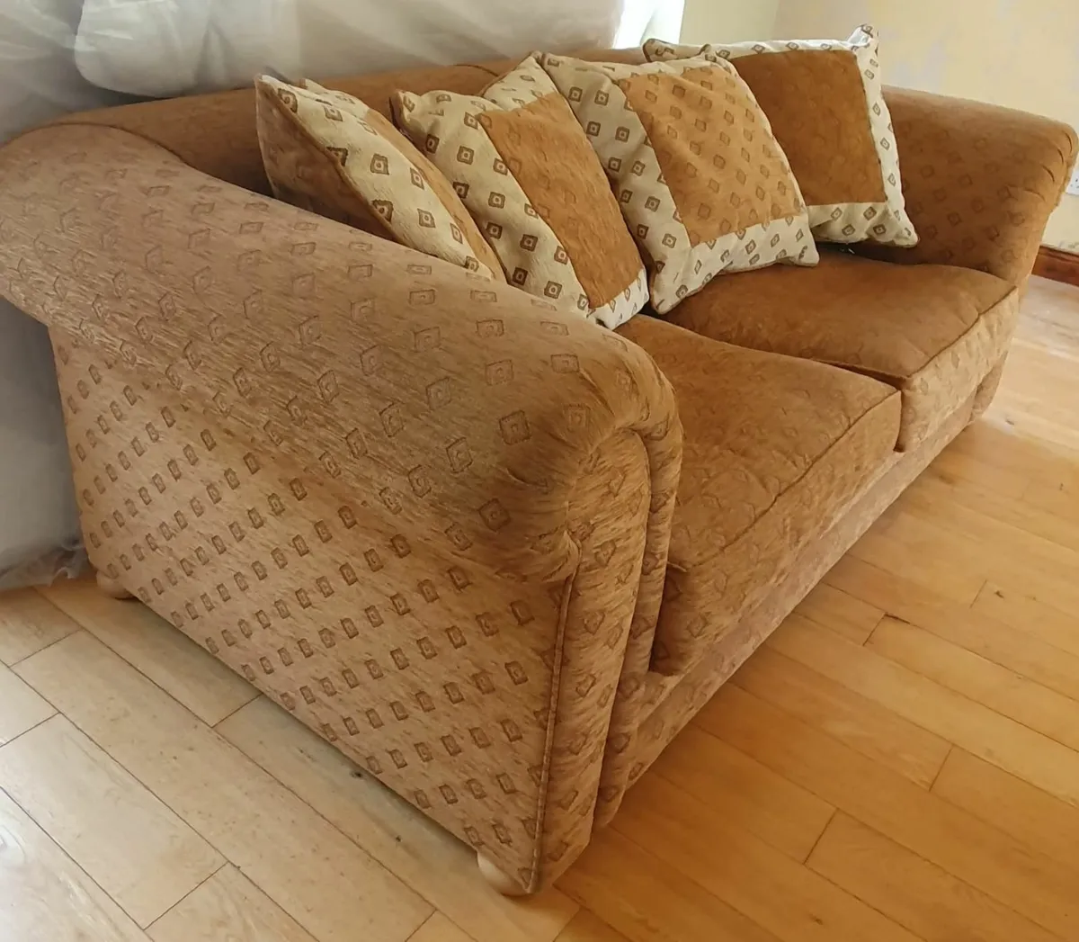 Sofa - Image 3
