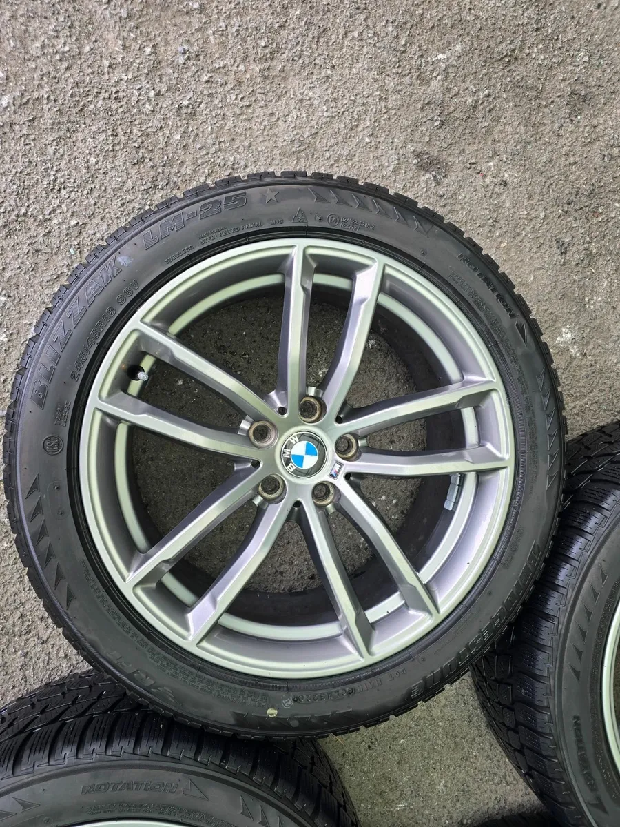 BMW G30 5 Series R18 Alloys with Winter Tyres - Image 4