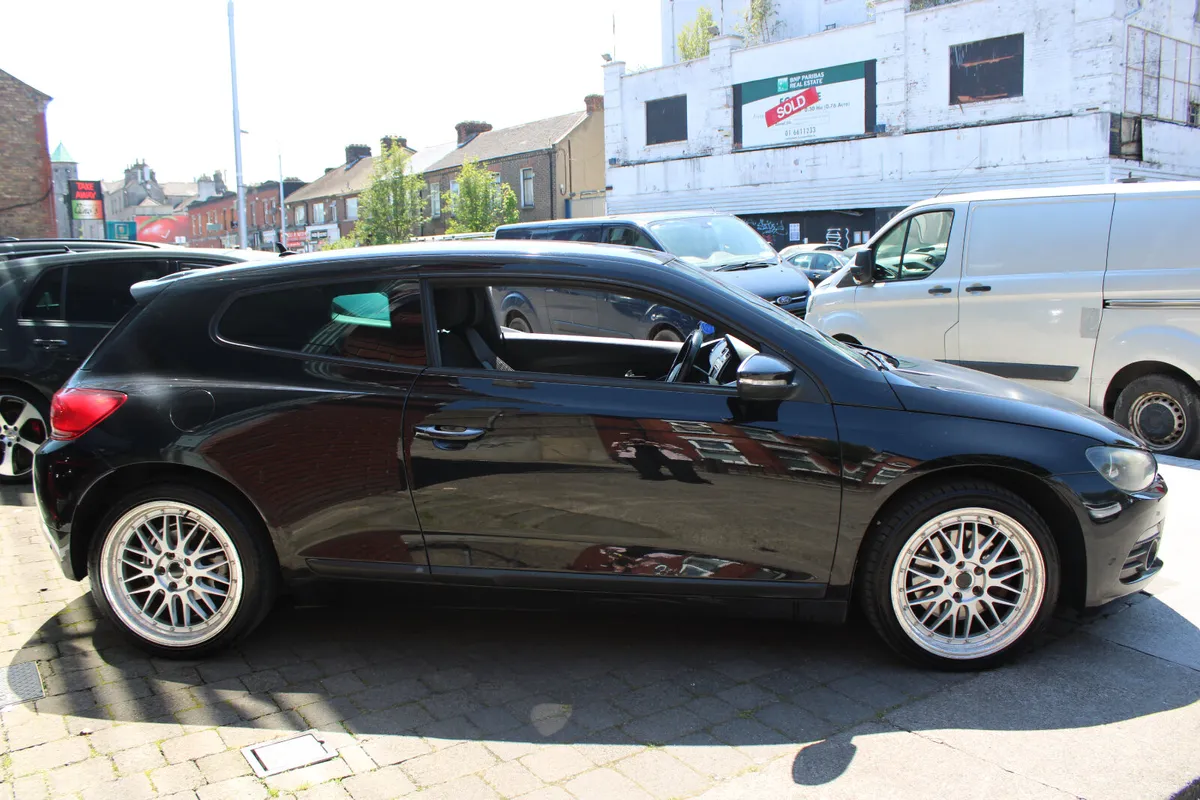 Volkswagen Scirocco 2.0 GT 2009 *8-26 NCT* - Image 3