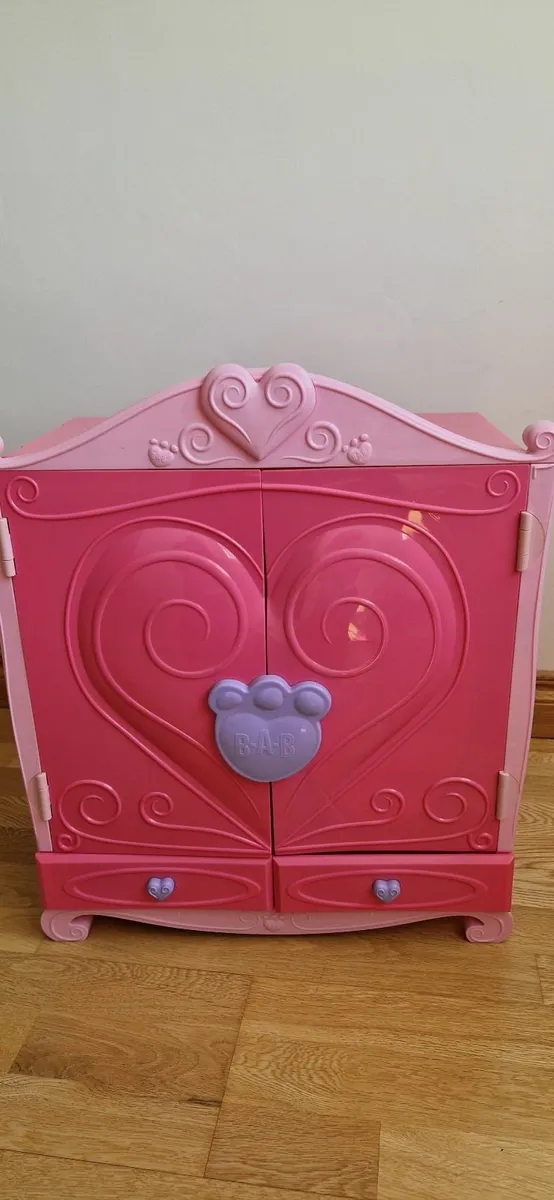 Build a Bear wardrobe and clothes - Image 2