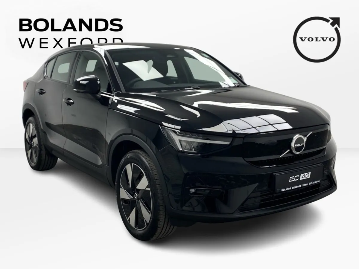Volvo EC40 Plus Extended Range in Onyx Black - Image 1