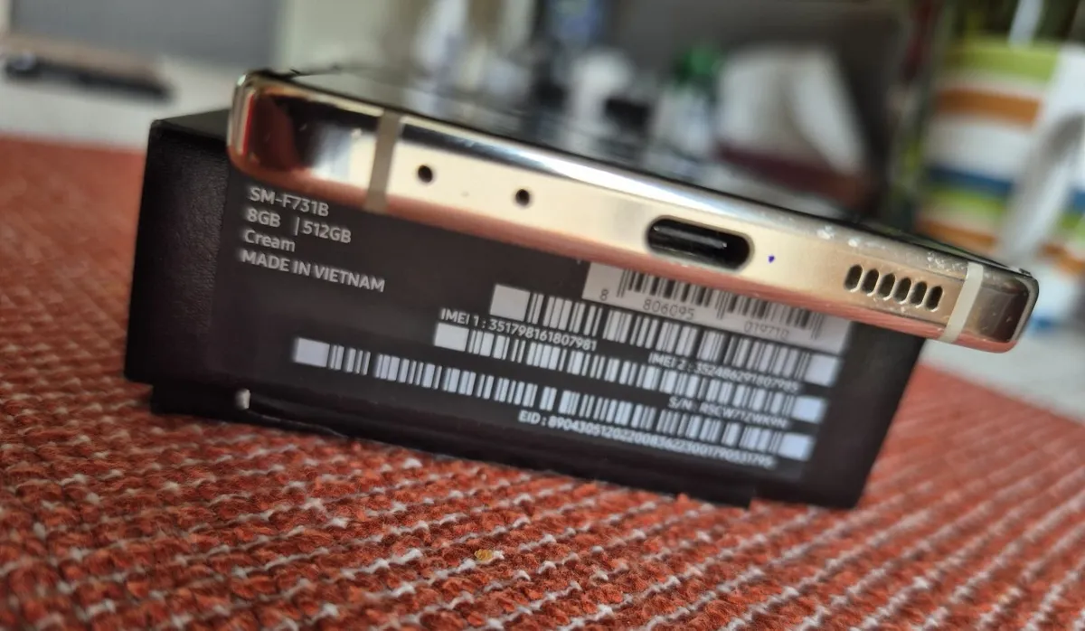 Samsung Galaxy Z Flip 5. 512GB - Image 2