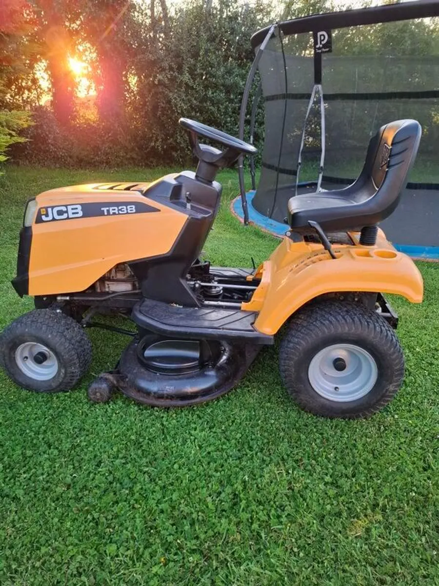 Jcb ride on - Image 1