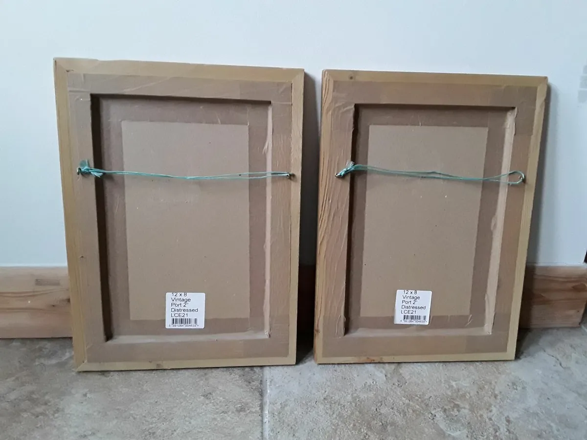 Two lovely pictures perfect condition - Image 2