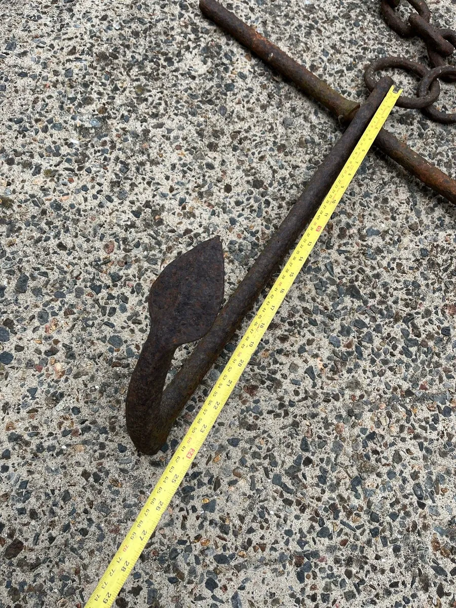 Anchor and chain - Image 2