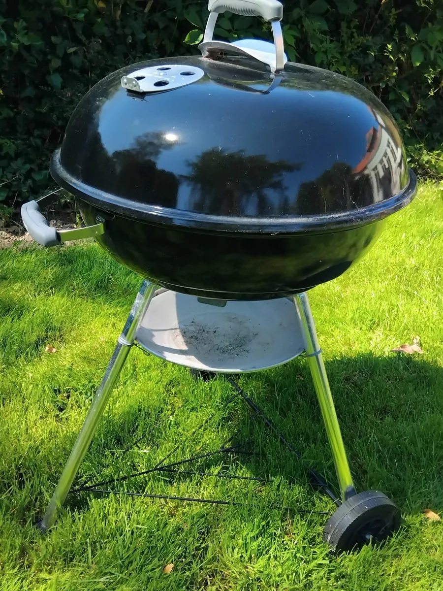 Weber BBQ Charcoal used once - Image 3