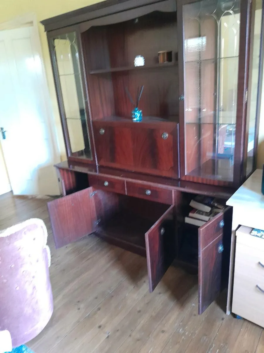SITTING ROOM PRESS - Image 4