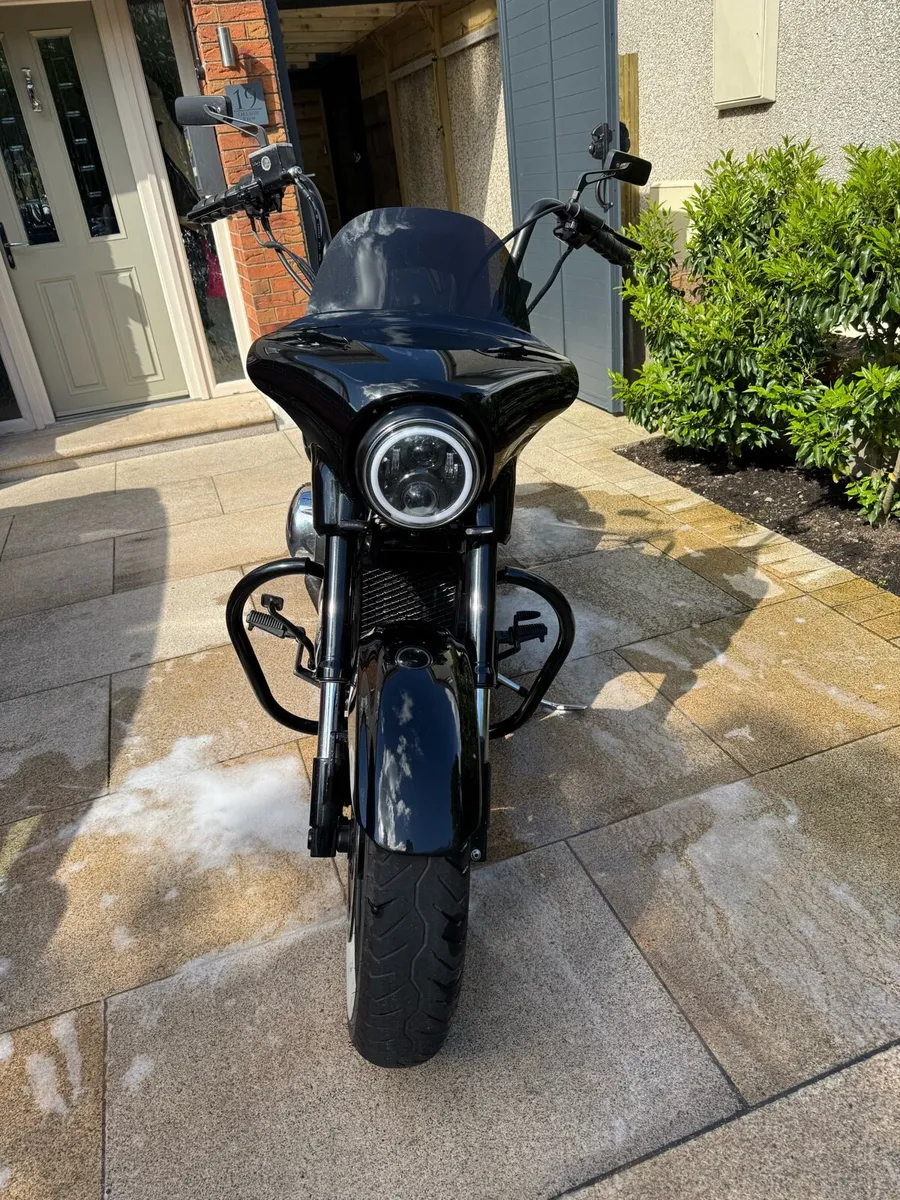 Suzuki Intruder custom bobber - Image 3