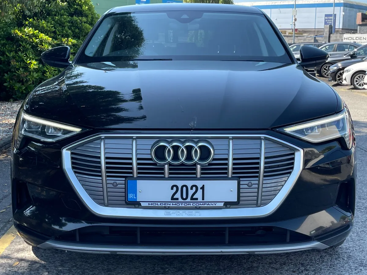 2021 AUDI E-TRON 55 LONG RANGE QUATTRO. HUGE SPECS - Image 4