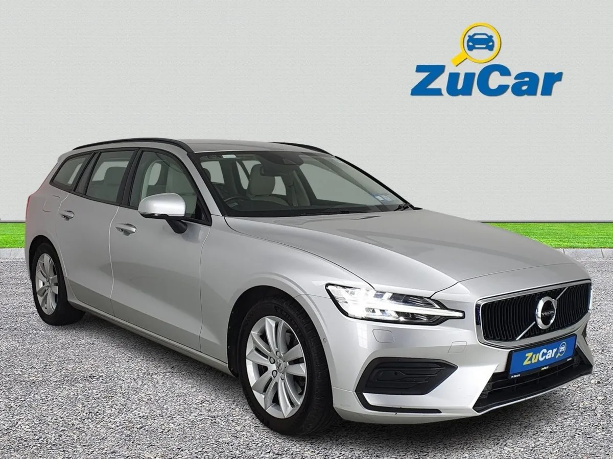 Volvo V60  45 D4 (190hp) Momentum - Image 1