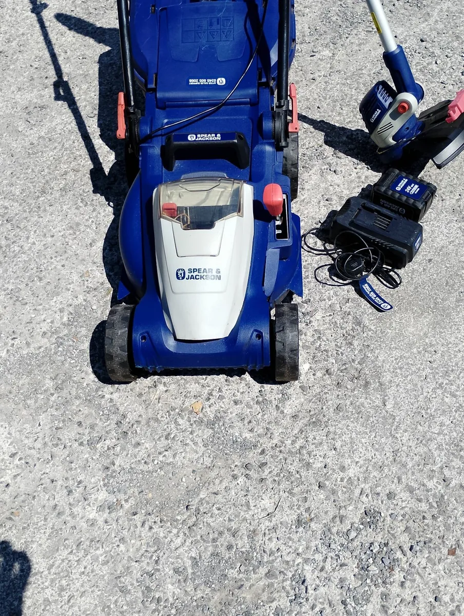 Spear and Jackson 24v cordless lawnmower  strimmer - Image 2