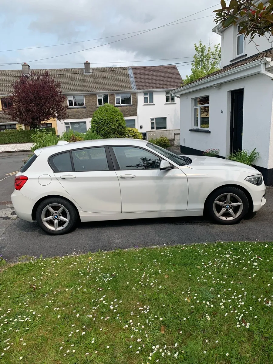 Car - Image 3