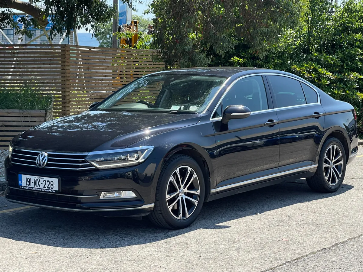 Volkswagen Passat 2019 - Image 3