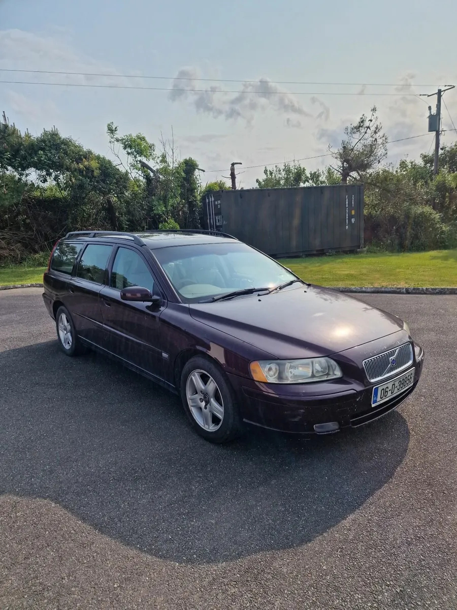 Volvo V70 2006 - Image 1