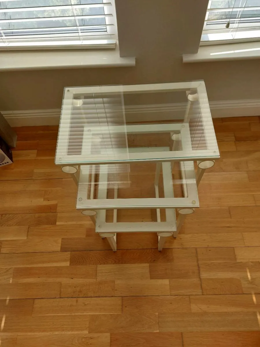 Nest of tables - Image 3