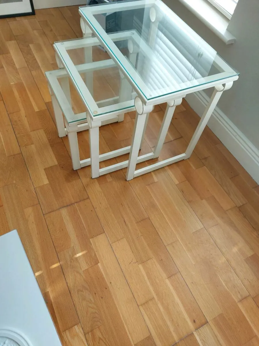 Nest of tables - Image 4