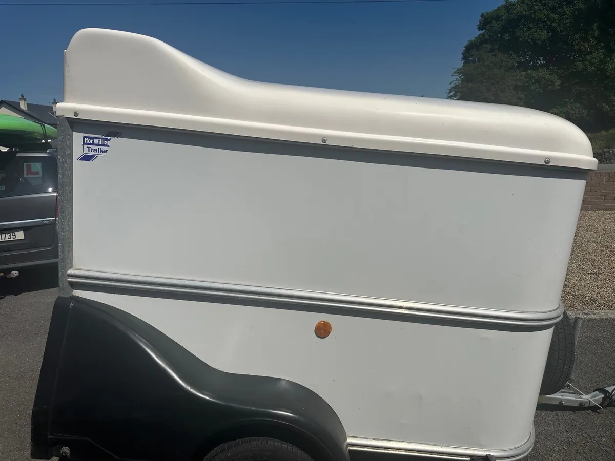 Ivor Williams Small Box Trailer - Image 1