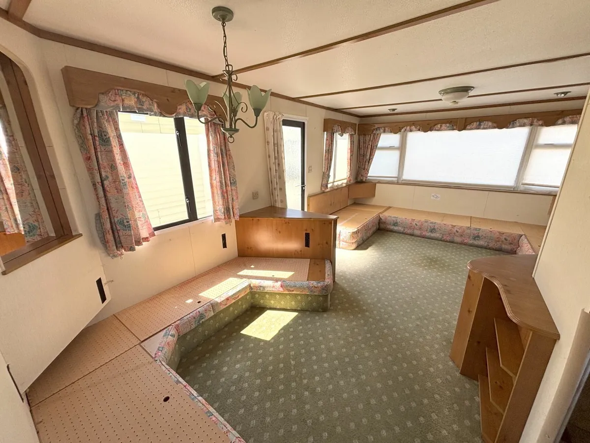 Office/ Storage Unit. 36x12, Kitchen & Shower. - Image 3