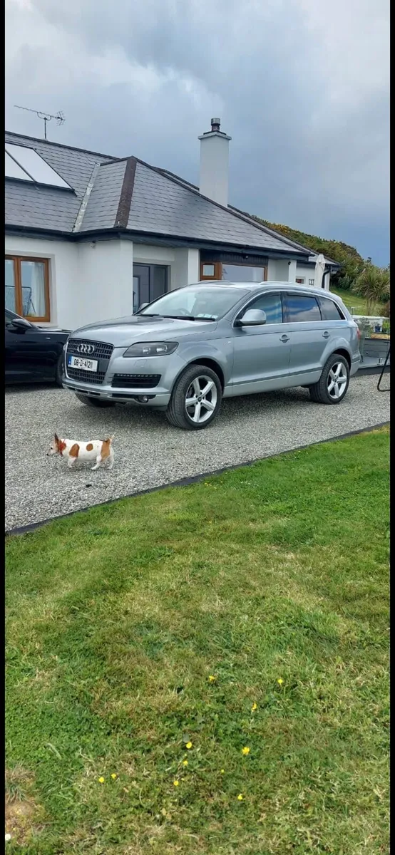 Audi Q7 - Image 1