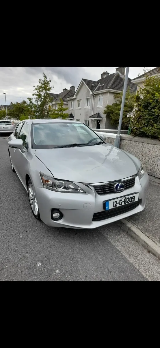Lexus CT 2012 - Image 1